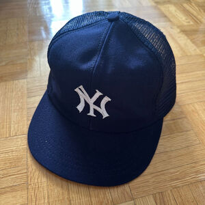 Vintage 90s New York Yankees Mesh Trucker Snapback cap hat USA Large - XL